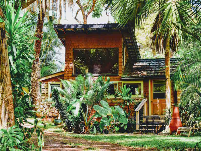 What are Cottage Garden Plants: Inquiries about creating a traditional cottage garden look. What are Cottage Garden Plants: Inquiries about creating a traditional cottage garden look.
