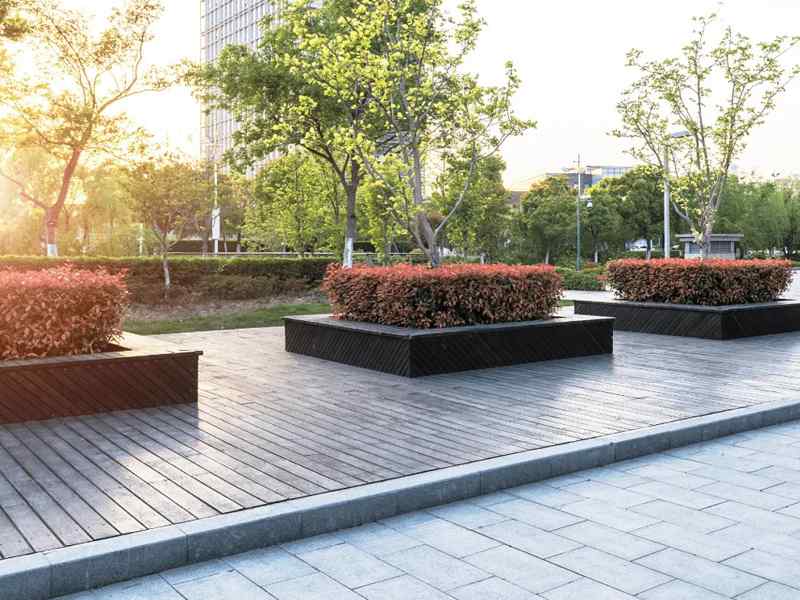 Commercial Garden Maintenance